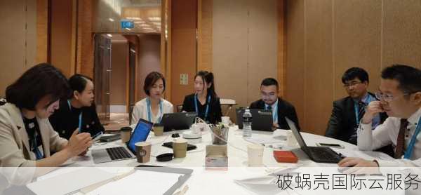 选择合适的域名后缀：聚名网为您分享如何在互联网创业中做出明智选择